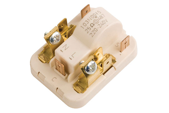 Замена пускозащитного реле холодильника в Ликино-Дулево